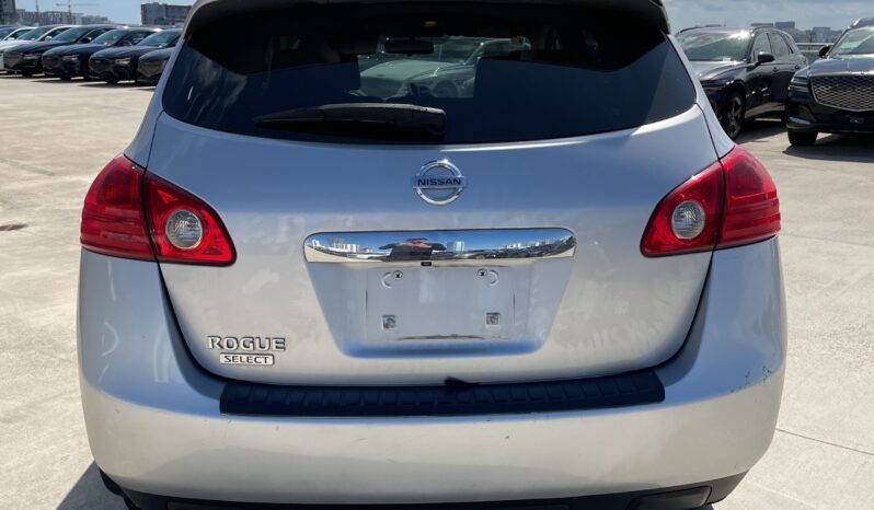 
								2015 Nissan Rogue Select full									